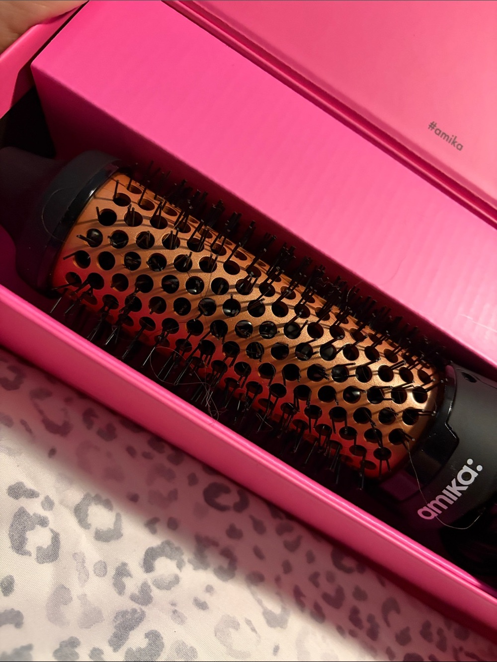 Amika Blow Out Babe Thermal Brush - Picture 4 of 6